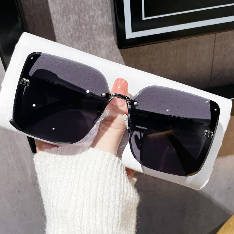 2024 New Fashion Rimless Sunglasses for Women – Luxury Brand Letter Design, UV400 Vintage Anti-Glare Shades