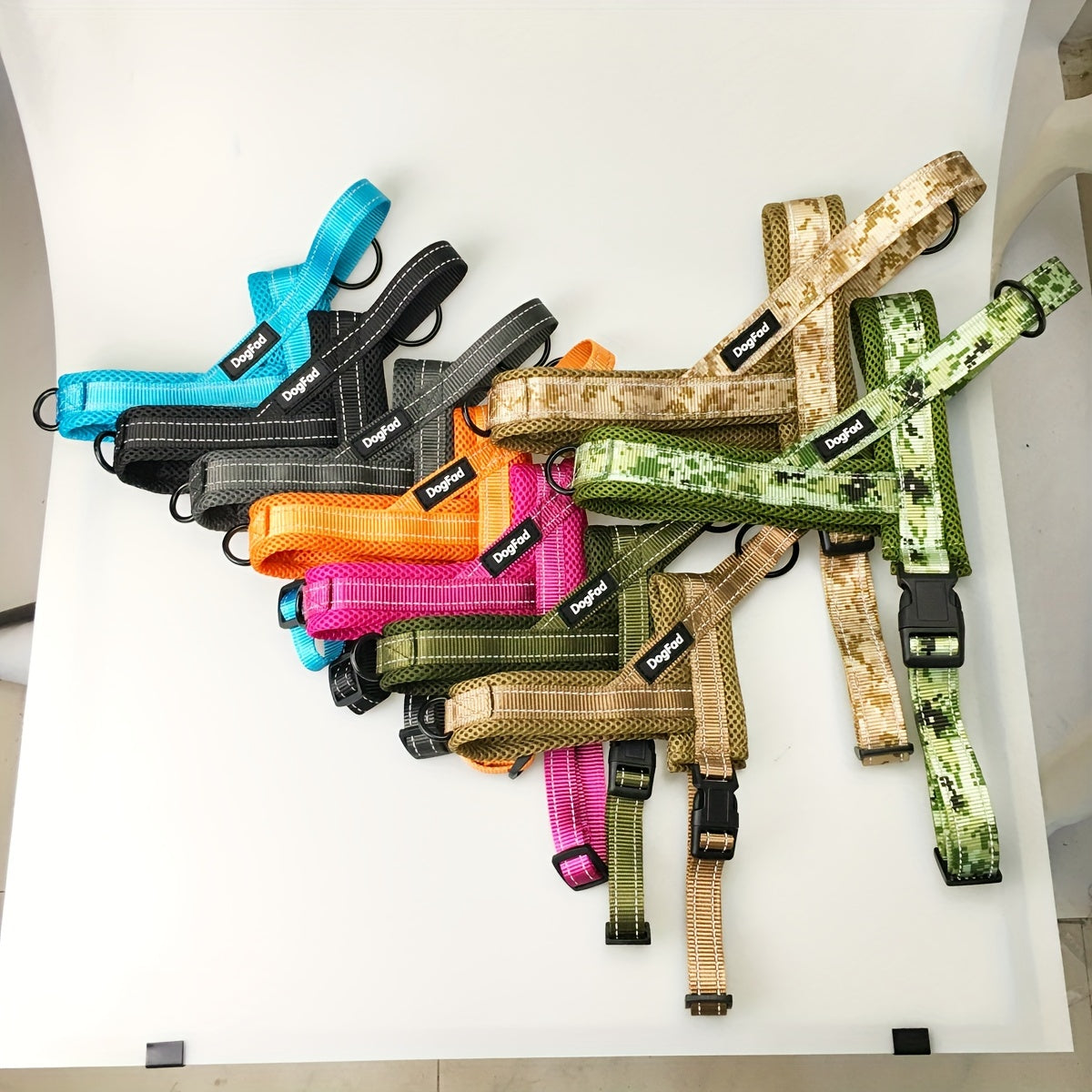 Adjustable Reflective No-Pull Dog Harness Vest – Escape Proof, Comfortable Fit for Small, Medium, Large Dogs, Ideal for Walking, Hiking, Running – King's Day Gift Idea