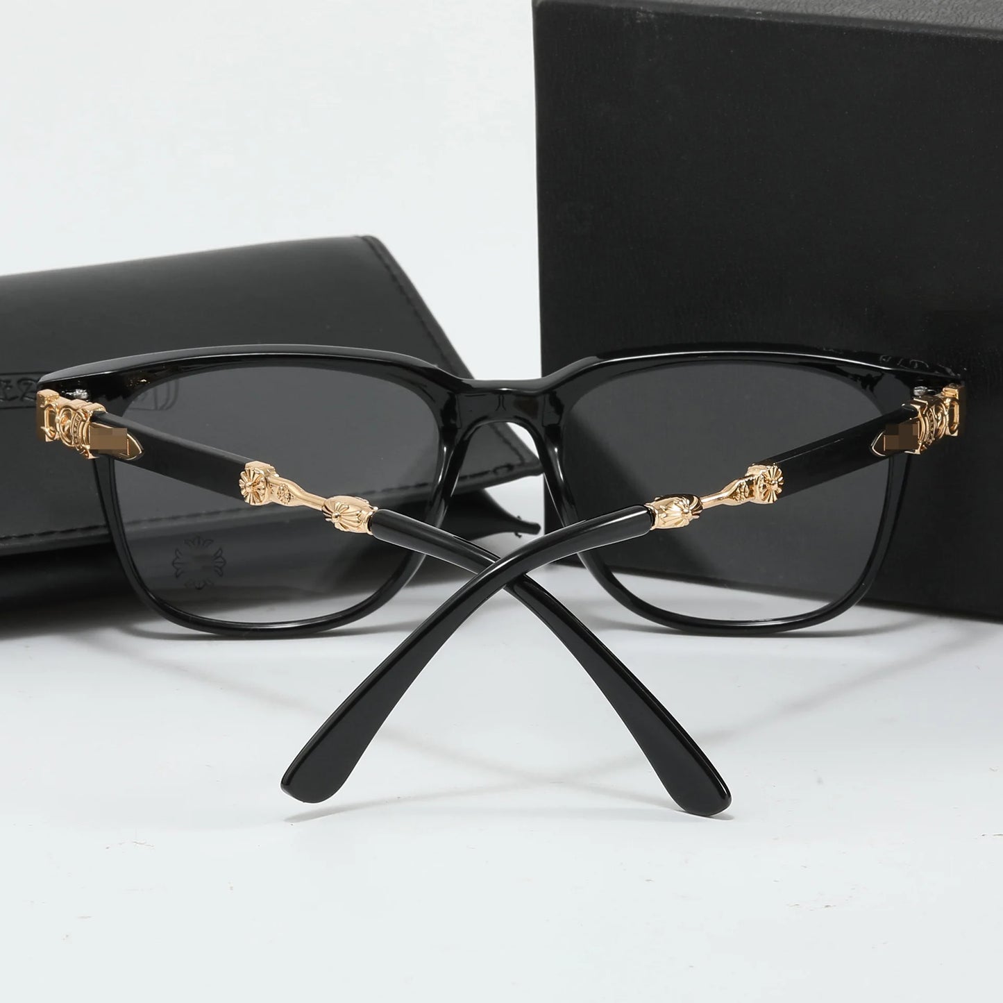 O-Q CLUB Reading Glasses for Men & Women – Optical Lenses with Prescription, Stylish Eyeglass Frames & Sunglasses