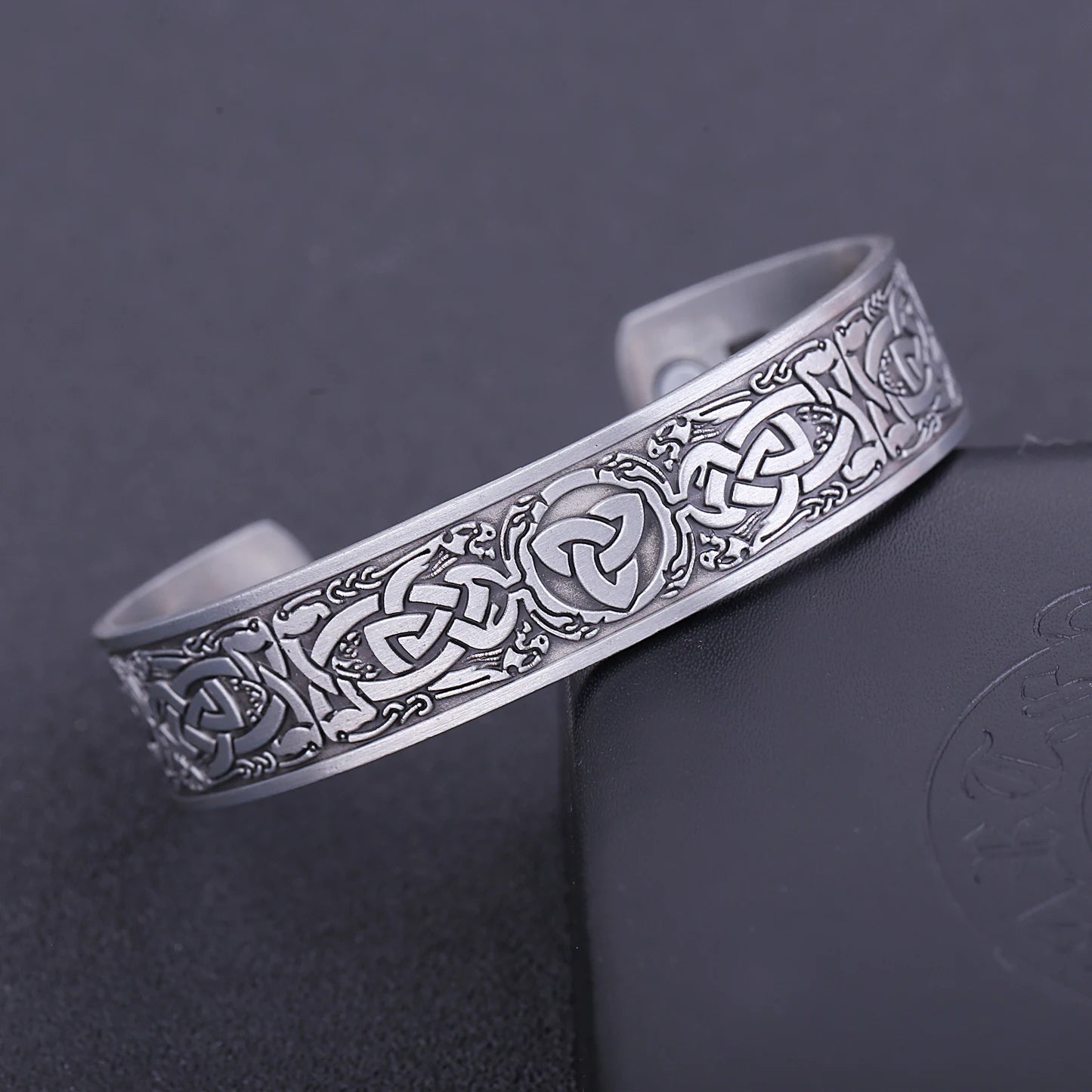 Skyrim Viking Talisman Bracelet – Tree of Life, Luck Knot Runes, Magnetic Cuff Bangle, Adjustable Unisex Jewelry