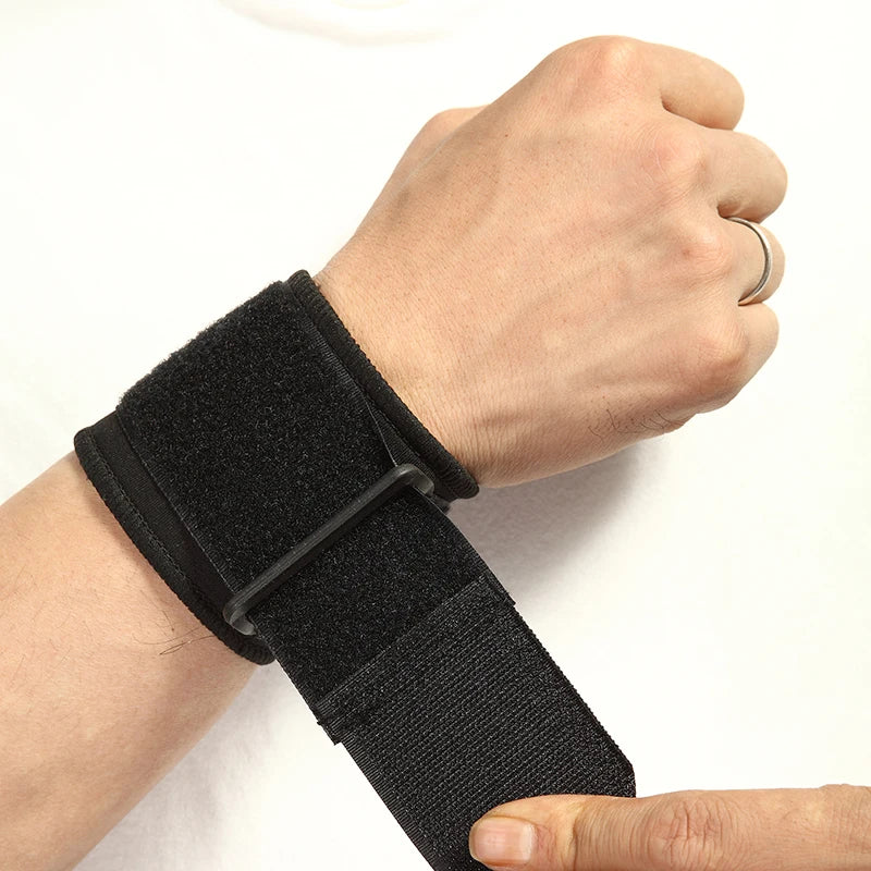 Adjustable Soft Wristbands – Wrist Support Bracers for Gym Sports, Carpal Protector, Breathable Wrap Band for Safety