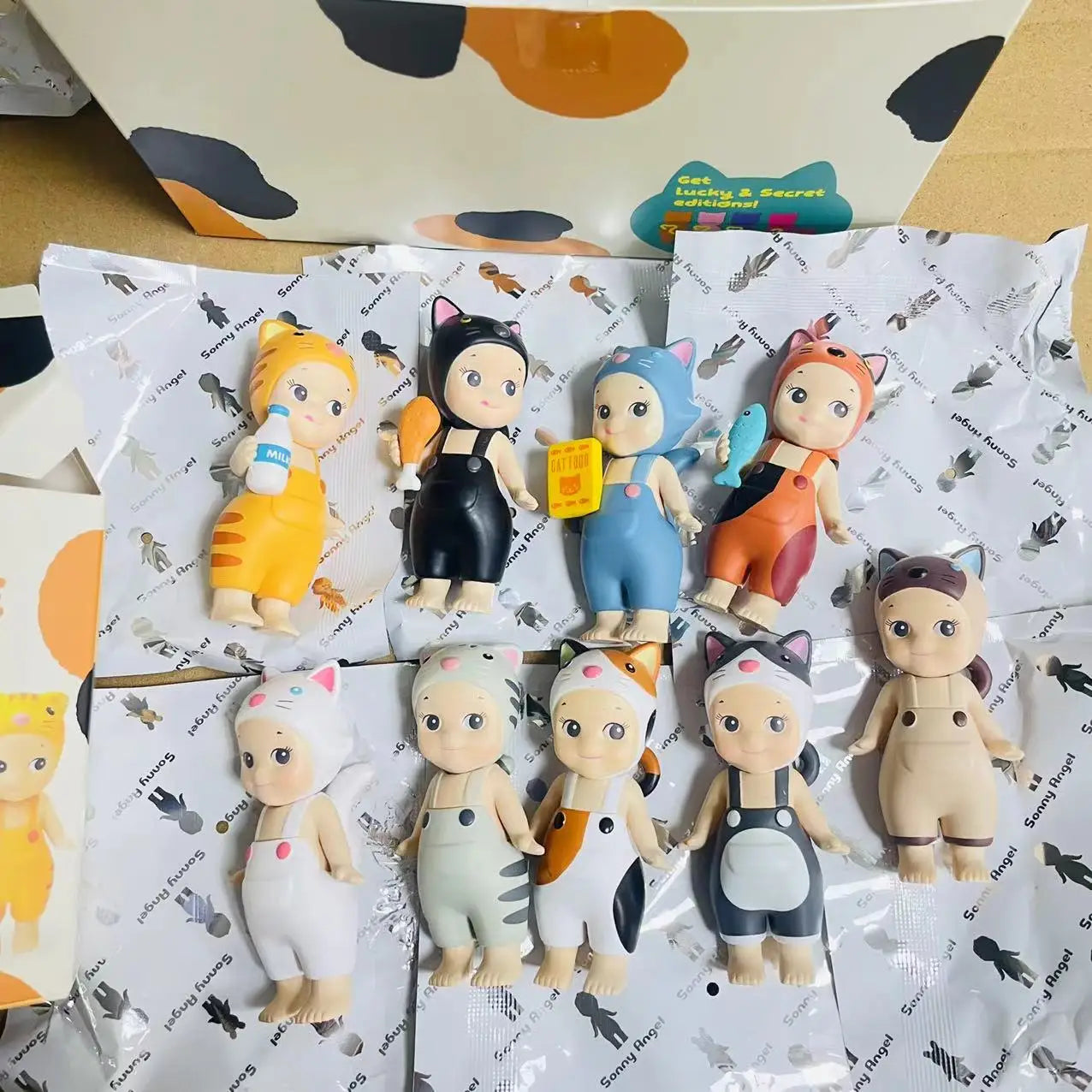 Sonny Angel Blind Box, Cat Life Series Mini Cat Action Figures, High-Quality Ornaments, Dolls for Fans, Children’s Christmas Gift