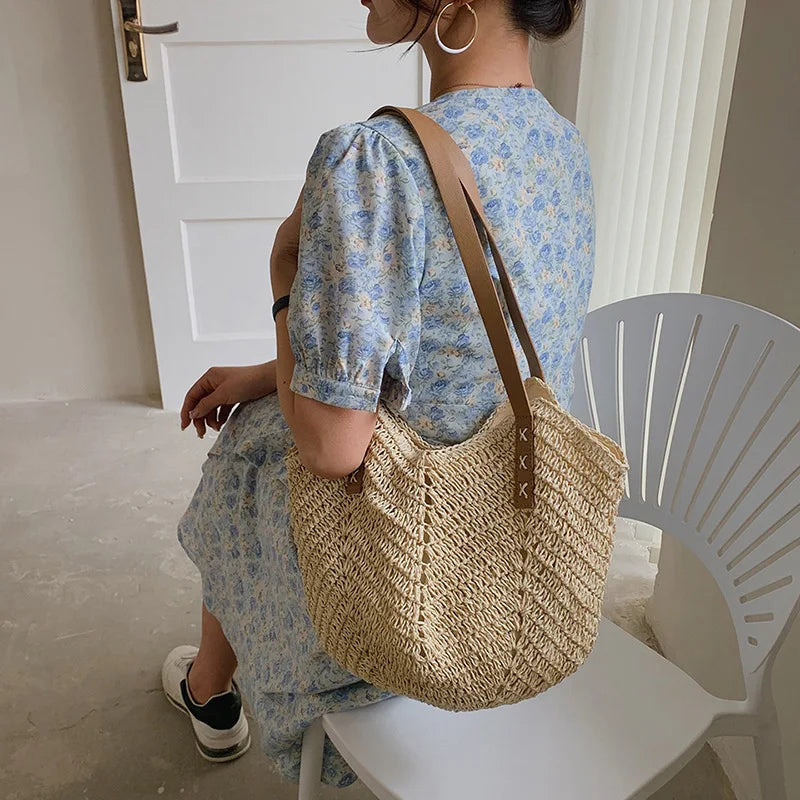 Handmade Woven Straw Beach Bag – Large Capacity Women’s Raffia Shoulder Tote for Summer Travel