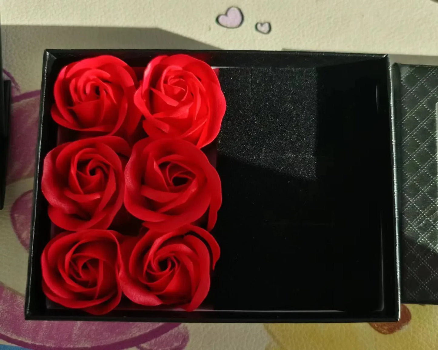 Window Opening Jewelry Box - Romantic 6 Rose Pendants, Ring & Bracelet Gift Packaging for Valentine's Day, Eternal Flower Design