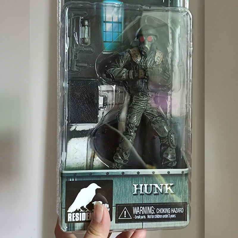 NECA Redfield Hunk Zombie Action Figure Set – Includes Dog Licker and Walker, Chris Redfield Collectible Model Toy