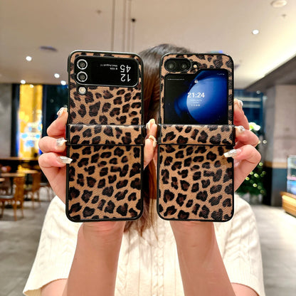 Luxury Leopard Grain Leather Folding Case for Samsung Galaxy Z Flip 3/4/5/6 – Stylish Protective Cover