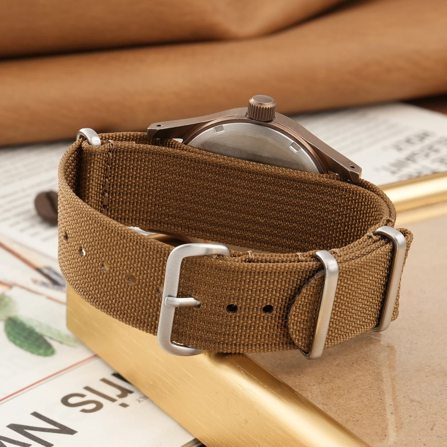 Militado ML05 Vintage Quartz Watch 38mm with VH31 Movement, Domed Sapphire Crystal, AR Coating & Luminous Dial