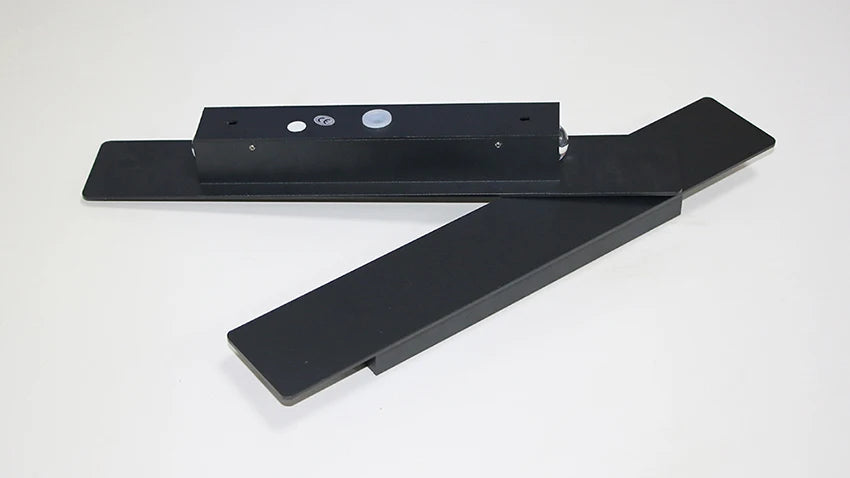 Outdoor Waterproof Wall Lamp – Modern LED Up/Down Light, Black & White Aluminum, IP65, 110V-220V Fixtures