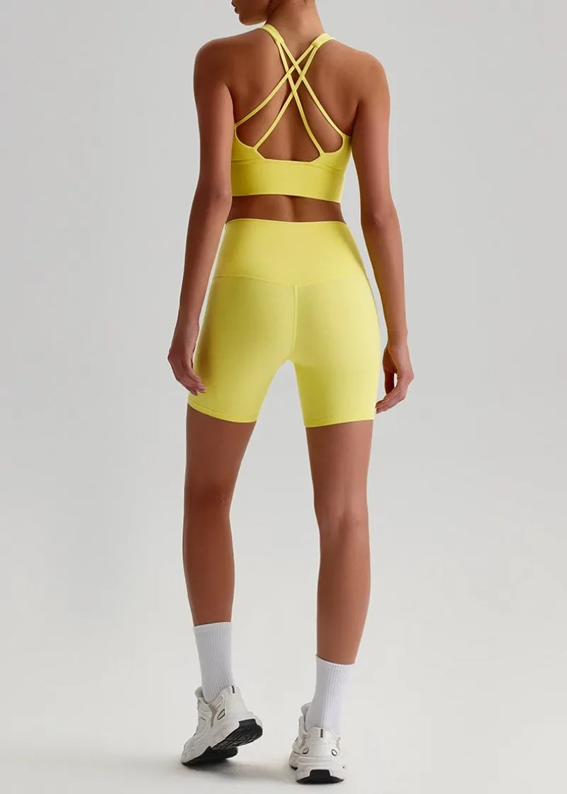 Women's Seamless Yoga Set — Quick-Dry Backless Bra & Booty-Lifting Shorts for Running, Gym & Fitness Workouts