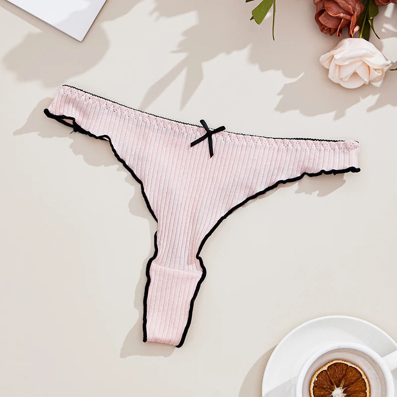 3Pcs Women's Low-Rise Thong Panties - Solid Color Cotton Lingerie for Comfort & Style