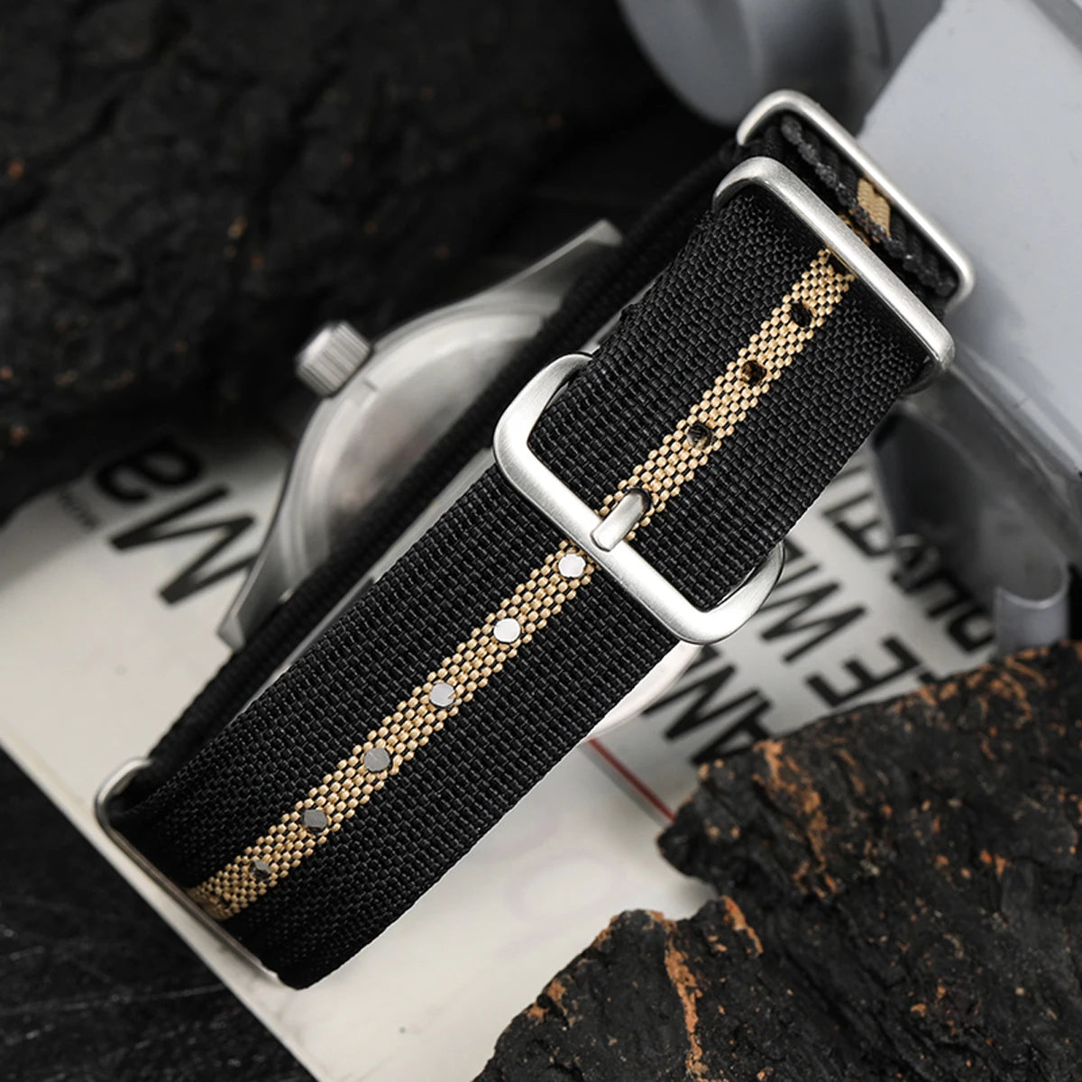 Militado ML05 Vintage Quartz Watch 38mm with VH31 Movement, Domed Sapphire Crystal, AR Coating & Luminous Dial