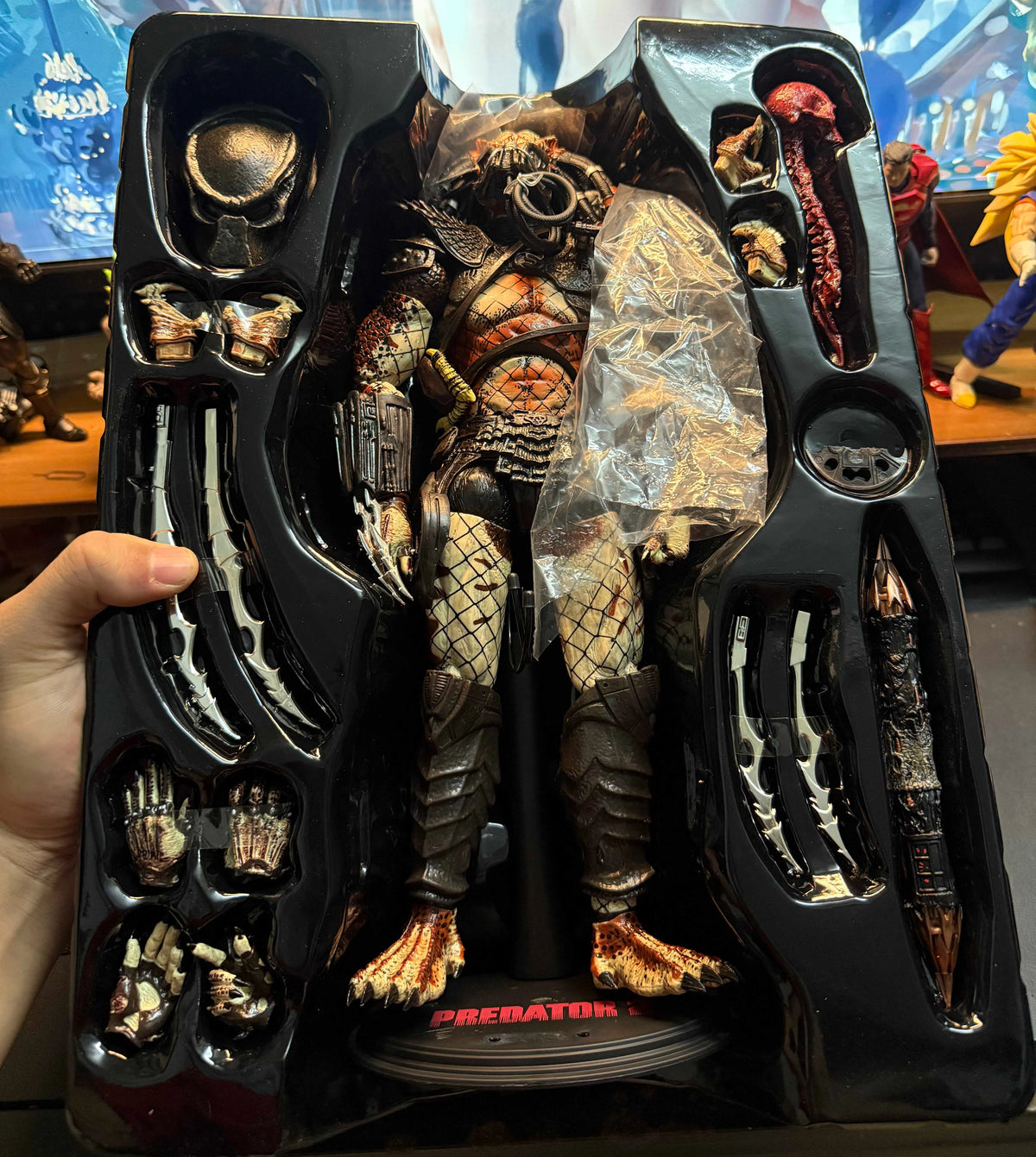 Avp Ravanger HC Collectible Predator Series — Articulated Scar & Ravager Action Fig ...