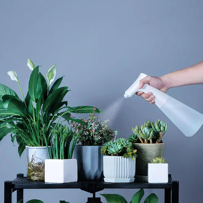 XiaodaElectric Watering Can – 550/900ml with Two Spray Modes, C-Port Charging, Adjustable Sprinkler for Gardening & Cleaning