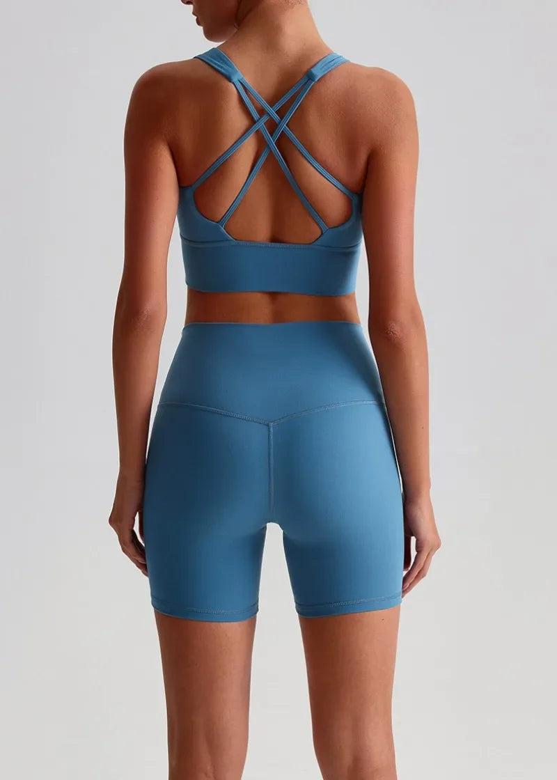 Women's Seamless Yoga Set — Quick-Dry Backless Bra & Booty-Lifting Shorts for Running, Gym & Fitness Workouts