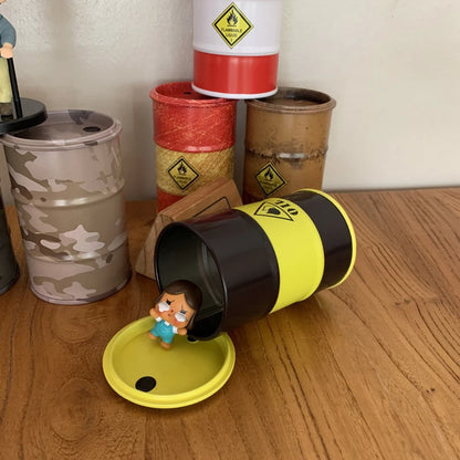Iron Mini Oil Drum Model – Chemistry Car Desktop Decoration & Storage Box War Games Scene Toy for Boys
