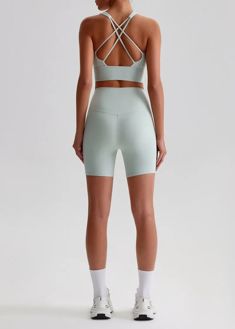 Women's Seamless Yoga Set — Quick-Dry Backless Bra & Booty-Lifting Shorts for Running, Gym & Fitness Workouts