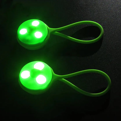 Silicone Backpack Mini Bicycle Light: Popular Rear LED Taillight for Night Riding - Enhance Cycling Safety!