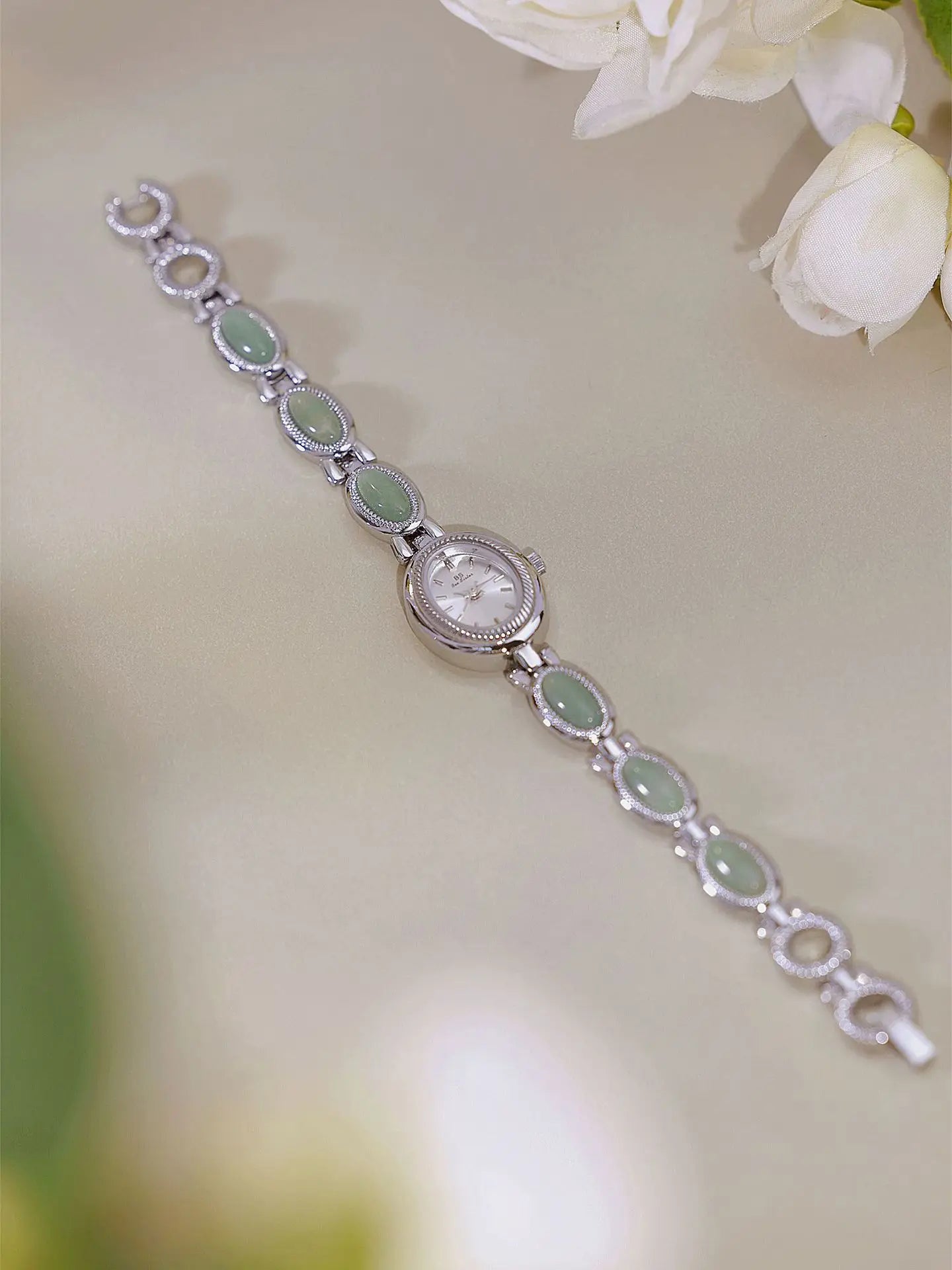 UTHAI Women's Luxury Watch – Retro Bracelet with Dongling Stone & Hotan Jade, Waterproof, Gift Chain Watch