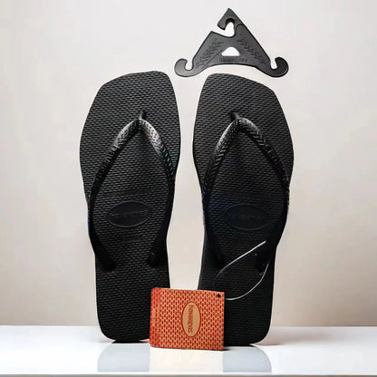 Summer 2025 Women’s Flip Flops – Fashionable Outdoor Beach Slippers for Travel