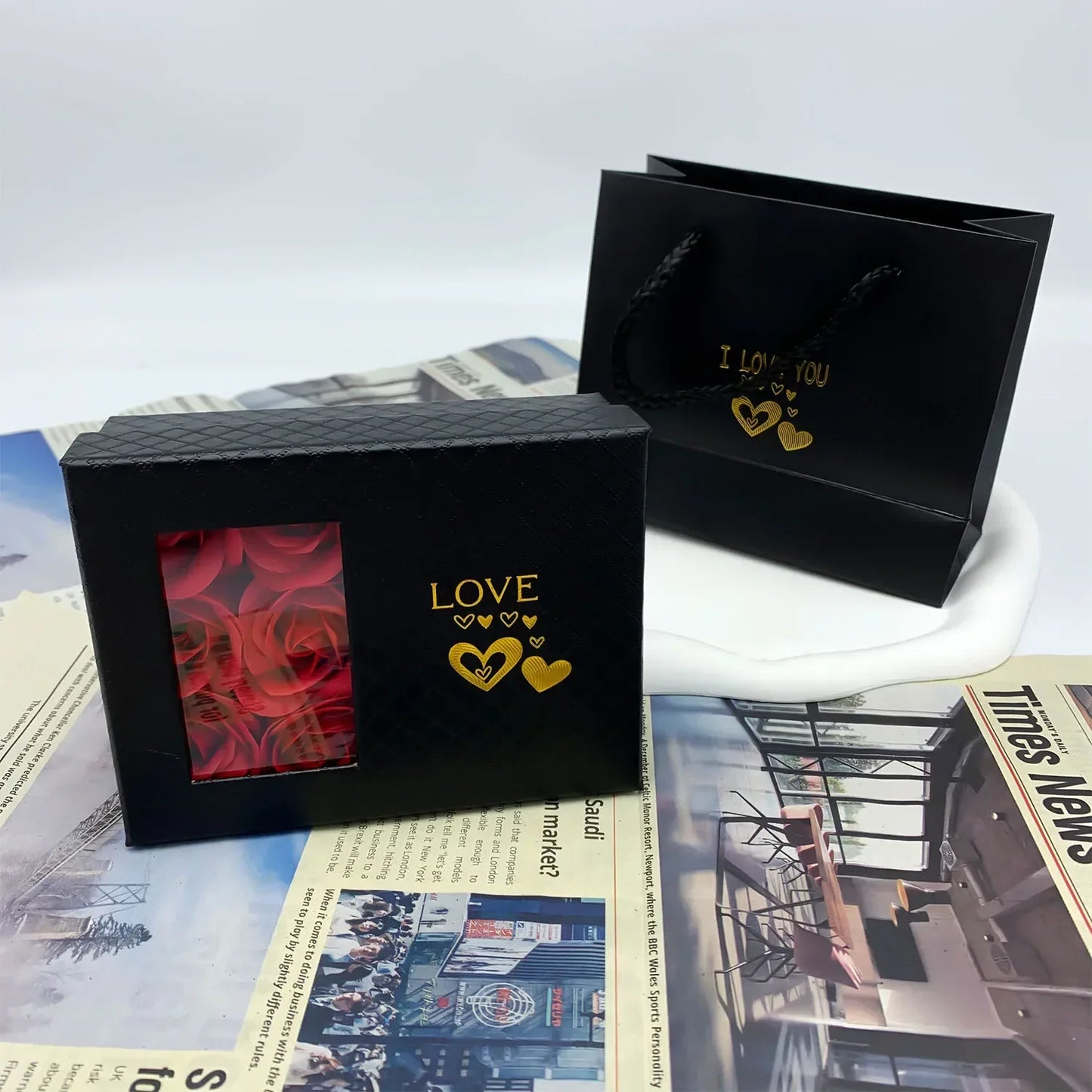 Window Opening Jewelry Box - Romantic 6 Rose Pendants, Ring & Bracelet Gift Packaging for Valentine's Day, Eternal Flower Design