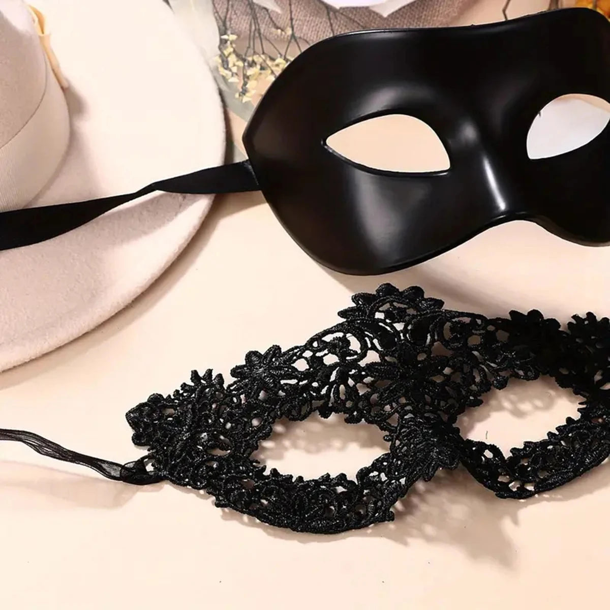 Elegant Black Lace Masquerade Mask Set – Perfect for Couples, Venetian Parties, Mardi Gras & Halloween Celebrations