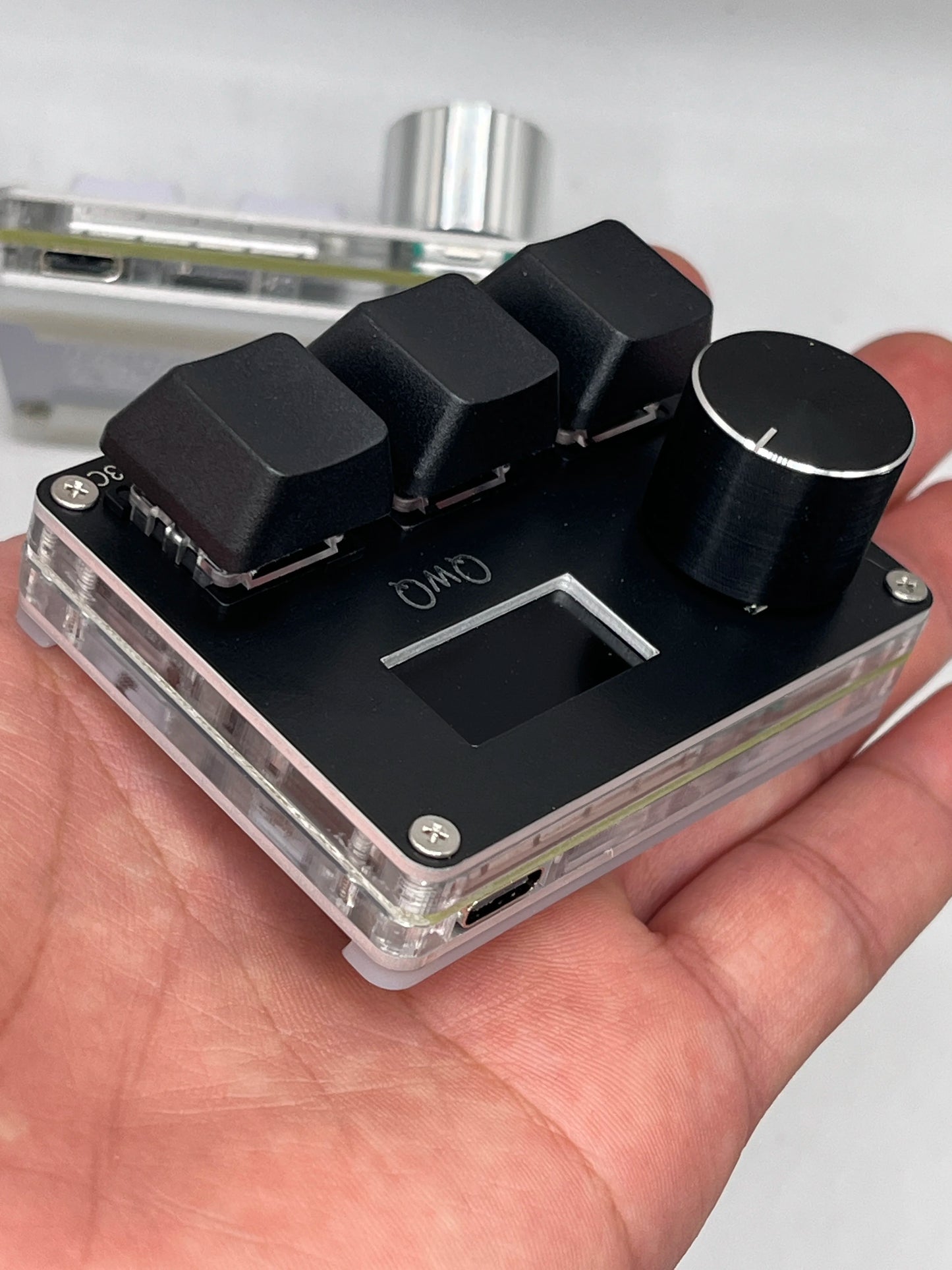 O3C SayoDevice OSU O3C Rapid Trigger Hall Switches – Magnetic Pink Keyboard Switches with Knob, Screen Copy & Paste Shortcut