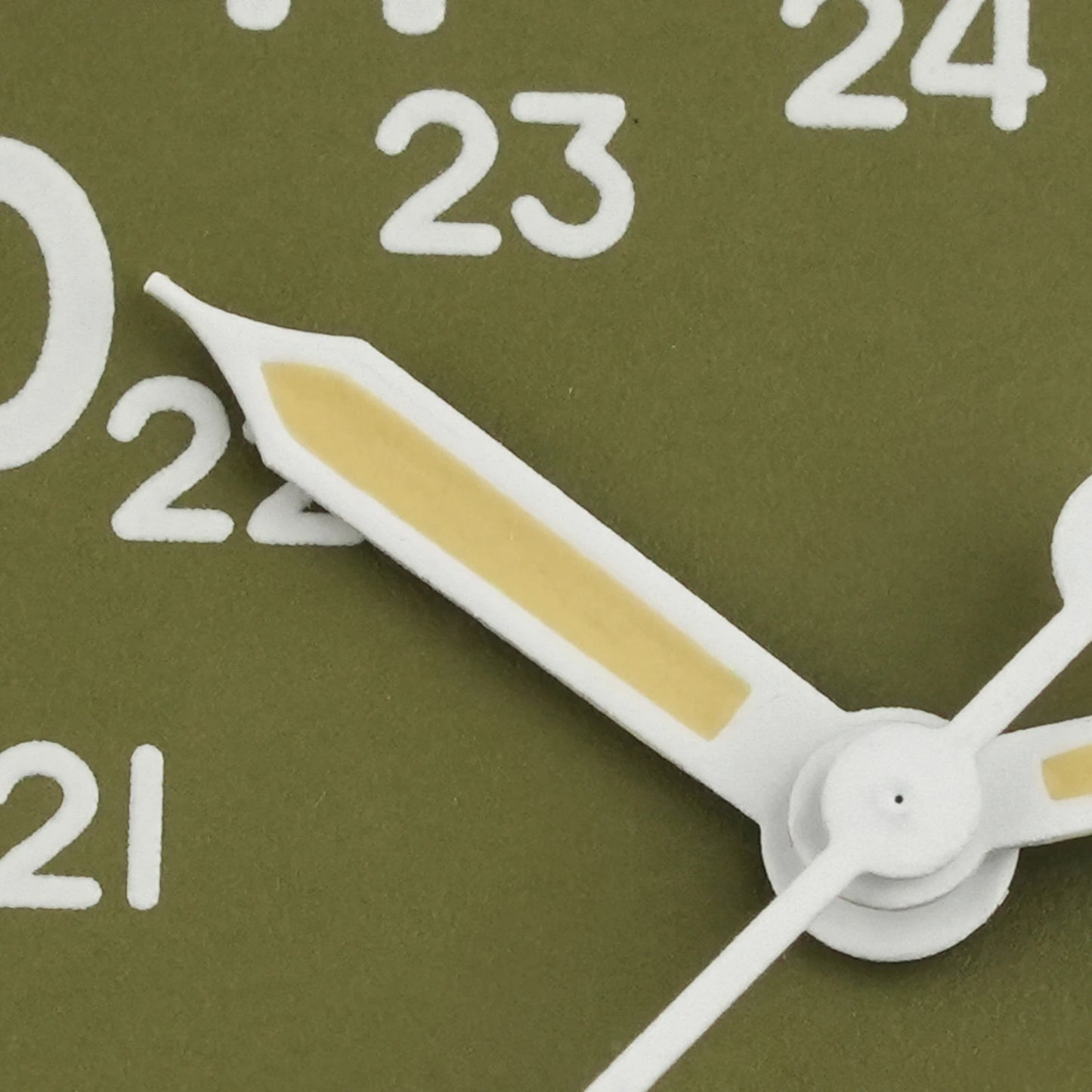 Militado ML05 Vintage Quartz Watch 38mm with VH31 Movement, Domed Sapphire Crystal, AR Coating & Luminous Dial