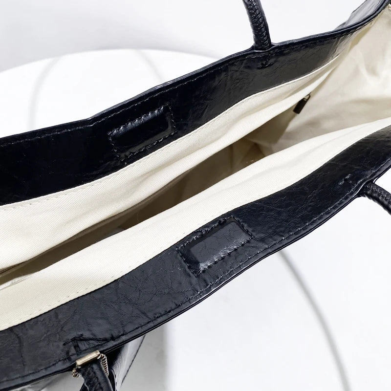 2025 Women’s Pleated Tote Bag – Luxury Vintage Oil-Wax Handbag, Large Capacity Shoulder Purse