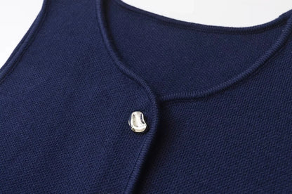 Fall 2025 Knit Vest for Women – Sleeveless Cropped Asymmetrical Slim Sweater Top – White Basic Slim Shirt