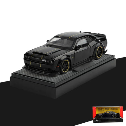 1:32 Dodge Challenger SRT Hellcat Redeye Diecast Model – V8 Alloy Metal American Muscle Sports Car Collectible