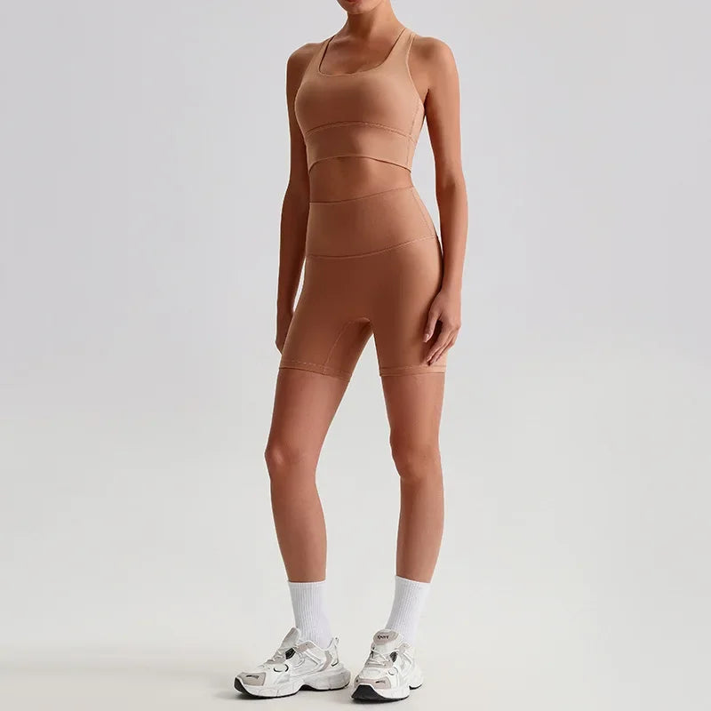 Women's Seamless Yoga Set — Quick-Dry Backless Bra & Booty-Lifting Shorts for Running, Gym & Fitness Workouts