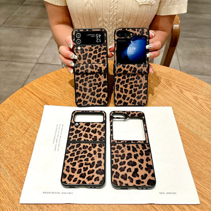 Luxury Leopard Grain Leather Folding Case for Samsung Galaxy Z Flip 3/4/5/6 – Stylish Protective Cover