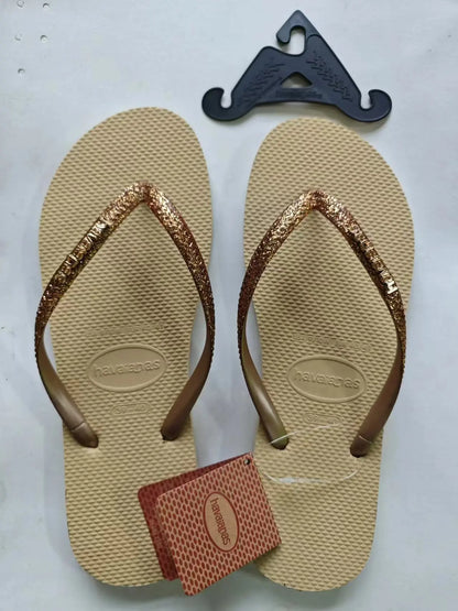 Summer 2025 Women’s Flip Flops – Fashionable Outdoor Beach Slippers for Travel