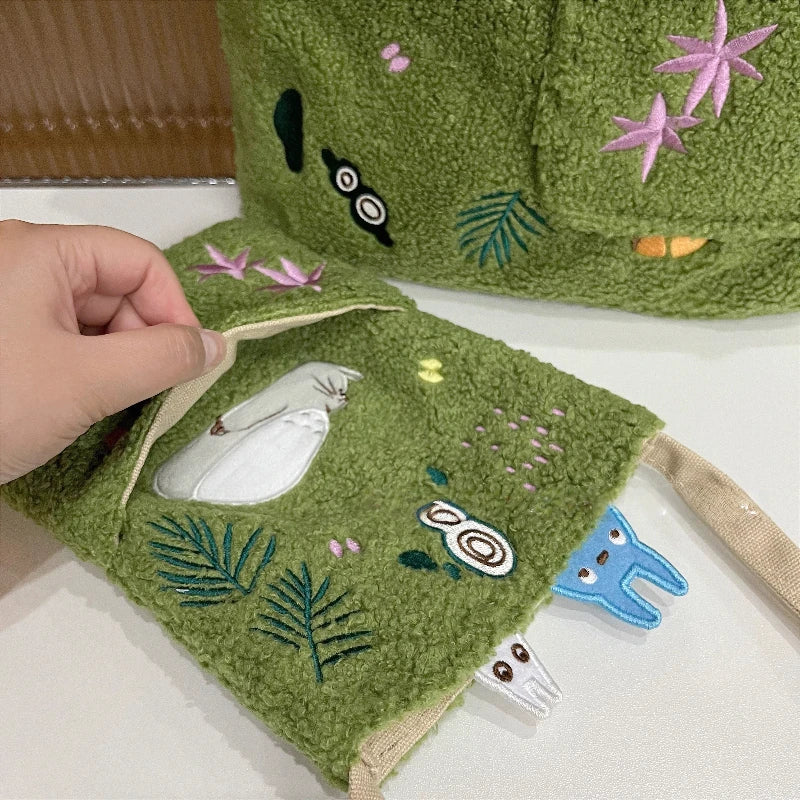 Cartoon Cat Embroidered Lamb Plush Handbag – Cute One-Shoulder Messenger Bag for Mobile Phone & Daily Use