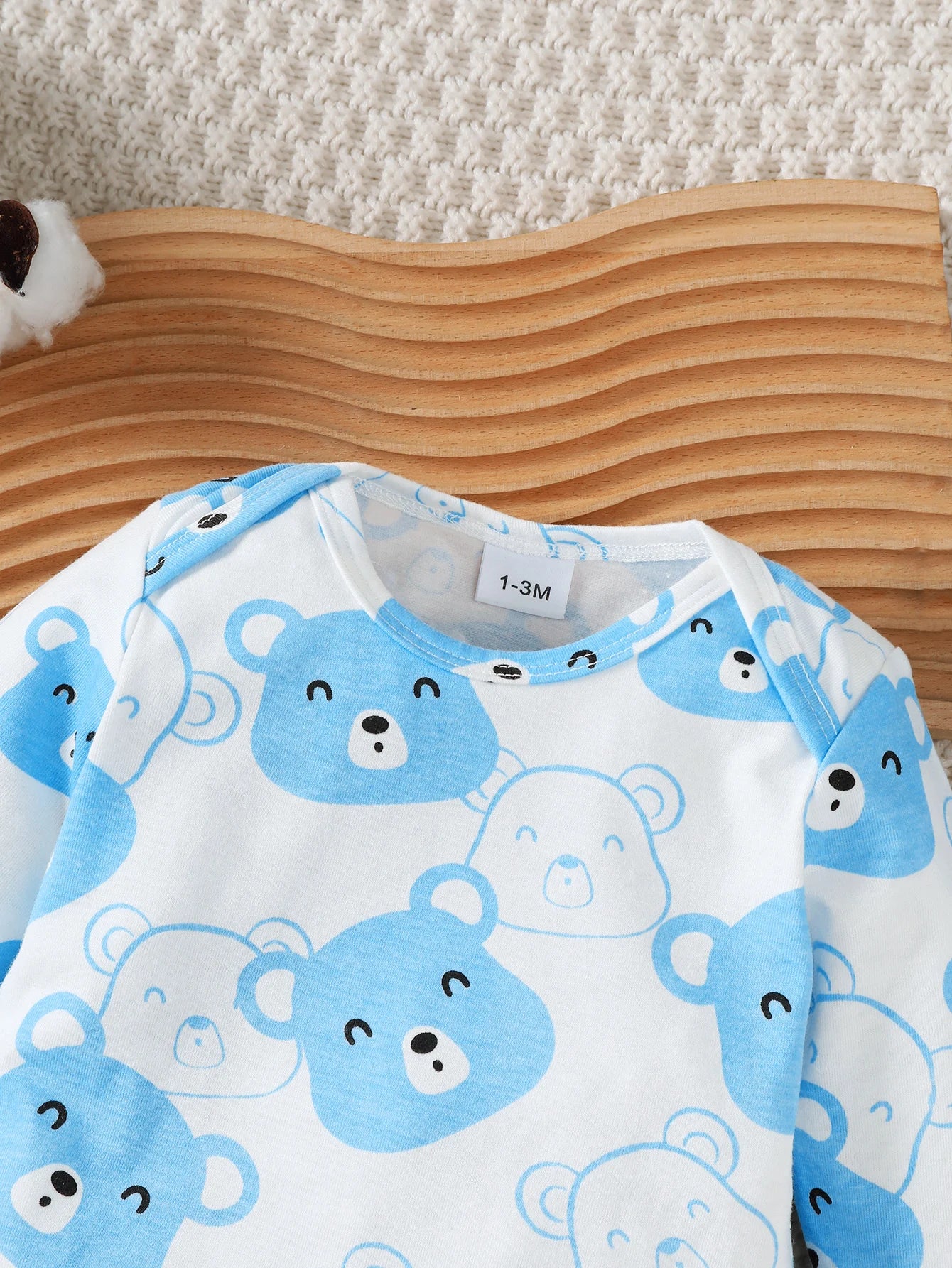 0-9 Months Baby Boy Set – Little Bear Long Sleeve Bodysuit, Pants, Hat & Socks for Spring & Autumn Newborns