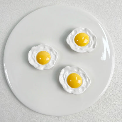 Creative Egg Phone Holder – Foldable Socket Grip & Expanding Stand for iPhone, Samsung, Mac, Magsafe