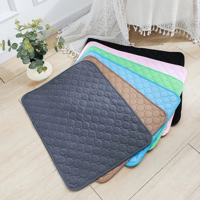 Reusable Dog Pee Pad Blanket - Absorbent Washable Puppy Training Pad - Multipurpose Pet Bed Urine Mat for Car Seat Cover and More - Essential Pet Supplies
