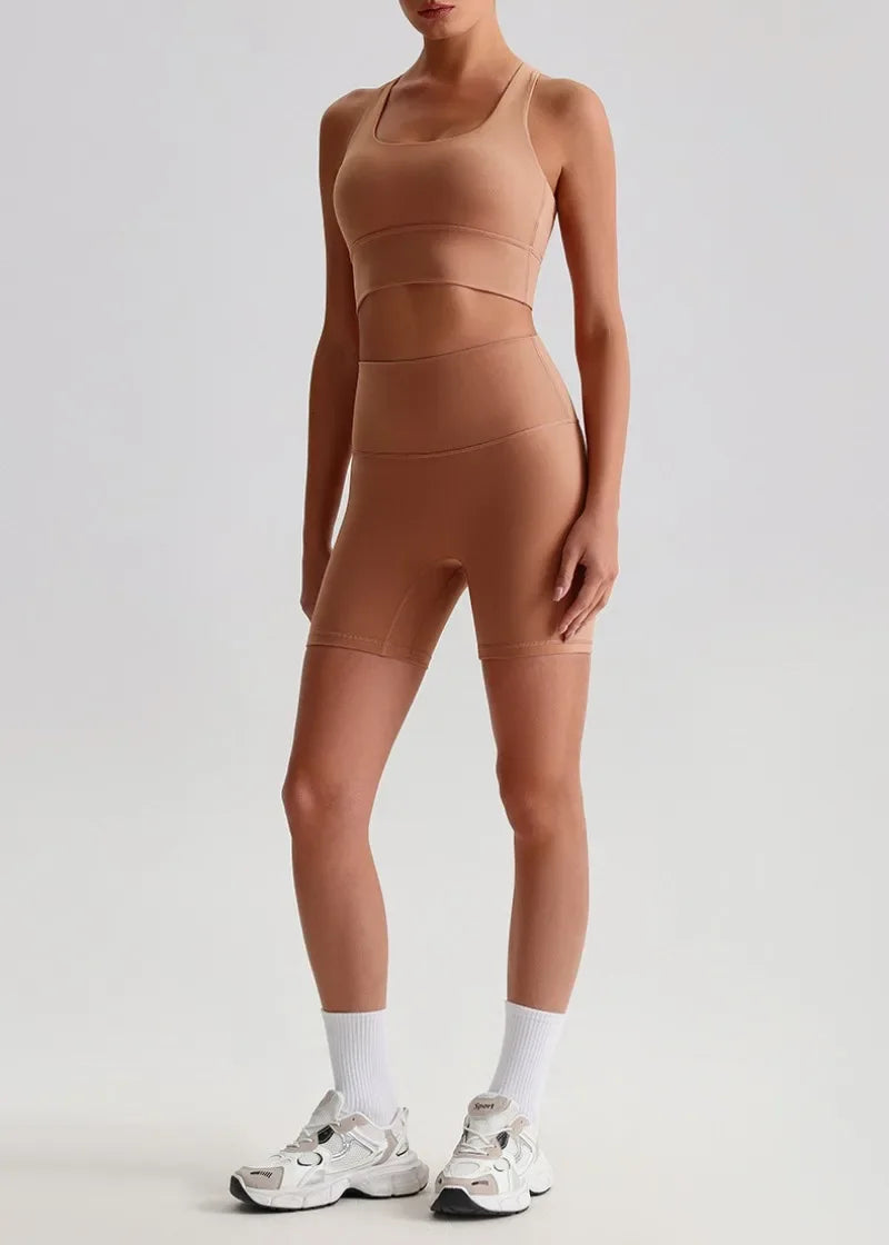 Women's Seamless Yoga Set — Quick-Dry Backless Bra & Booty-Lifting Shorts for Running, Gym & Fitness Workouts