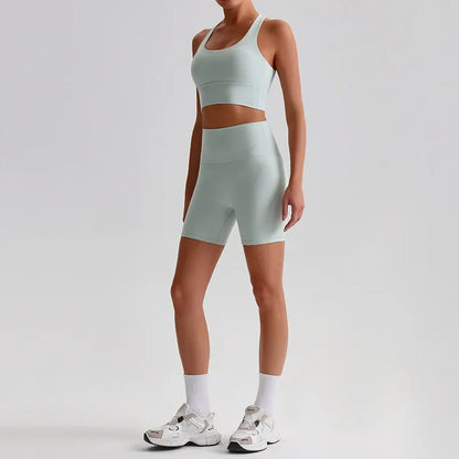 Women's Seamless Yoga Set — Quick-Dry Backless Bra & Booty-Lifting Shorts for Running, Gym & Fitness Workouts