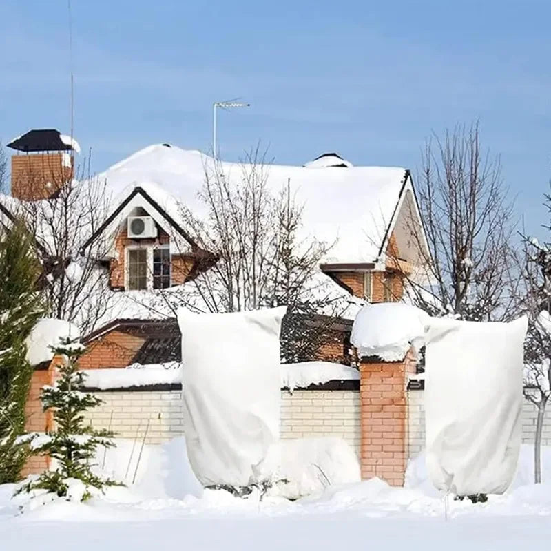Multi-Size Winter Plant Protection Bag – Non-Woven Anti-Frost Cover with Zipper & Drawstring for Cold Weather Vegetation