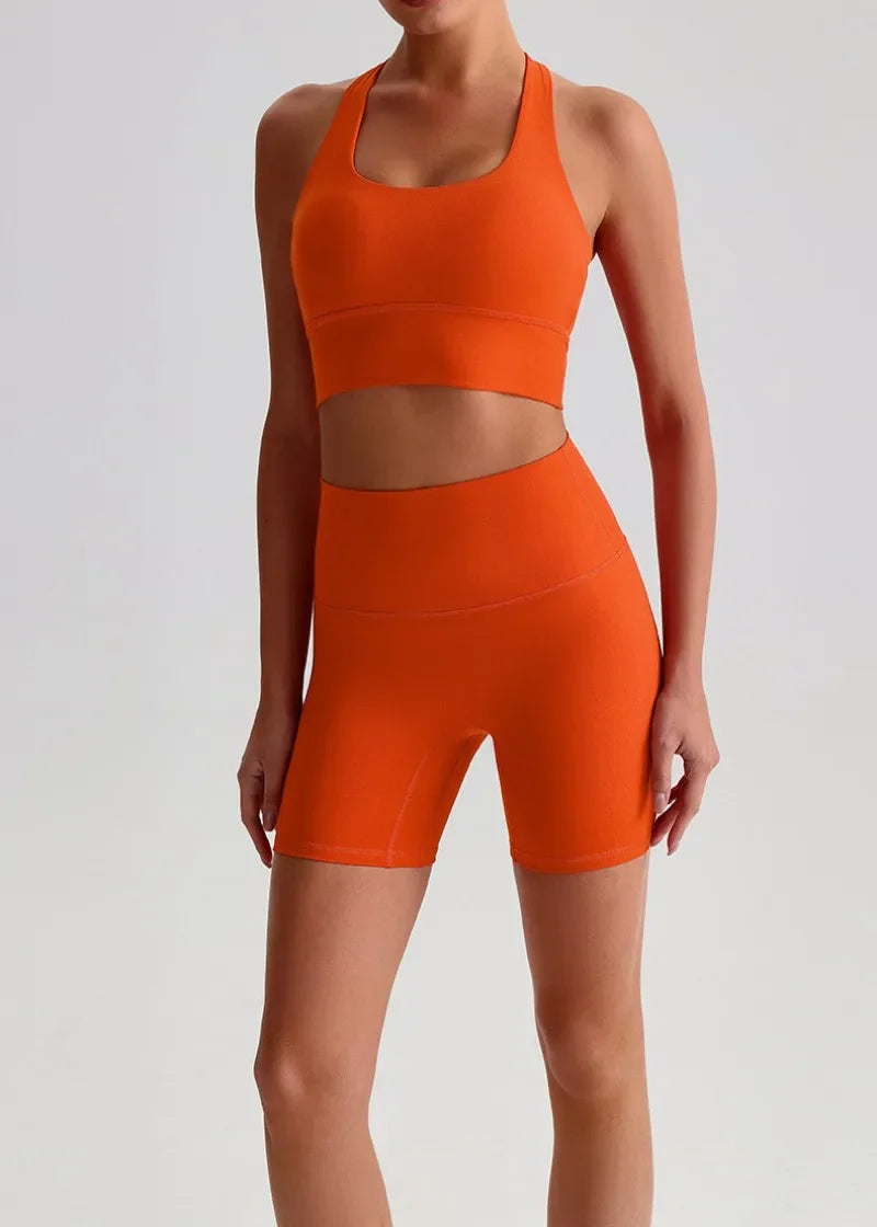 Women's Seamless Yoga Set — Quick-Dry Backless Bra & Booty-Lifting Shorts for Running, Gym & Fitness Workouts