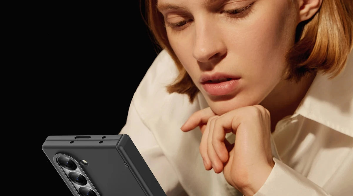 Original Silicone Grip Phone Case for Samsung Galaxy Z Fold 4-7 – Stand & Hinge Protective Cover with Glass Film