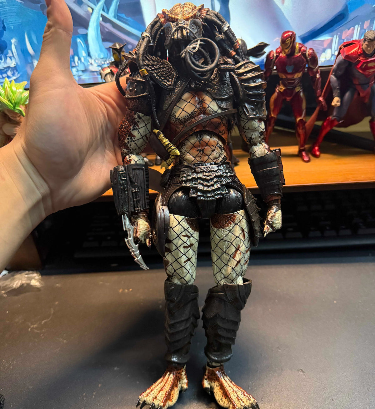 Avp Ravanger HC Collectible Predator Series — Articulated Scar & Ravager Action Fig ...
