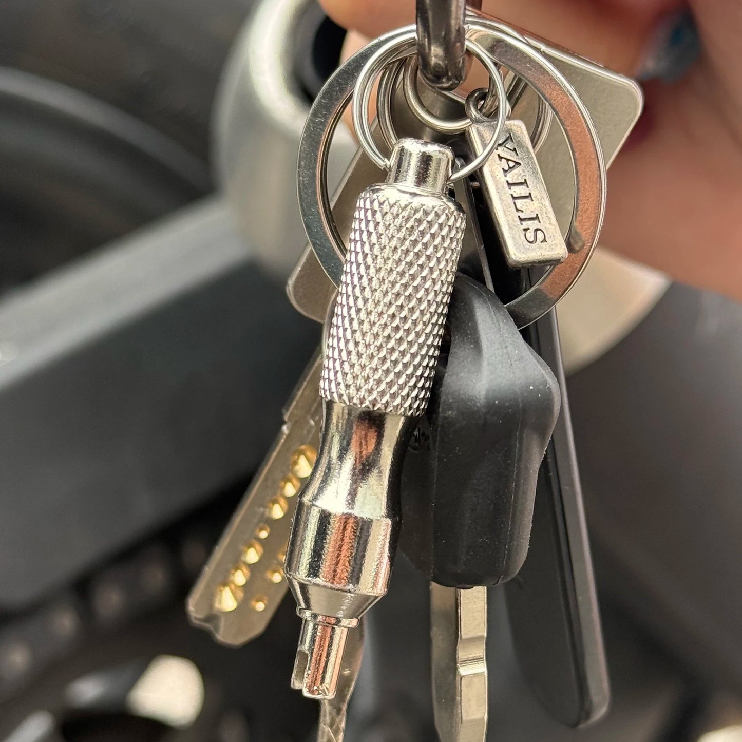 Universal Stainless Steel Tire Repair Screwdriver & Valve Wrench with Key Ring – Car & Motorcycle Tire Repair Tool