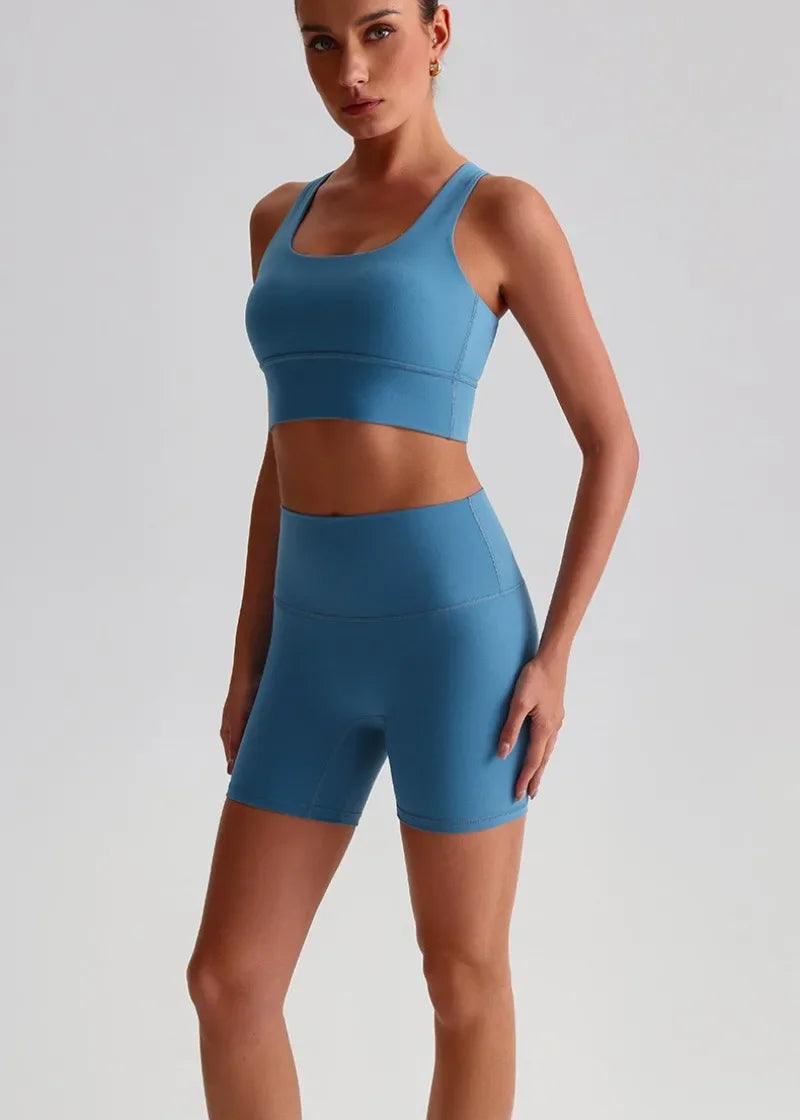 Women's Seamless Yoga Set — Quick-Dry Backless Bra & Booty-Lifting Shorts for Running, Gym & Fitness Workouts