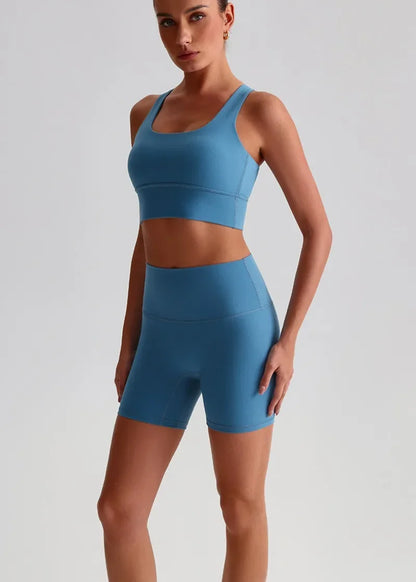 Women's Seamless Yoga Set — Quick-Dry Backless Bra & Booty-Lifting Shorts for Running, Gym & Fitness Workouts