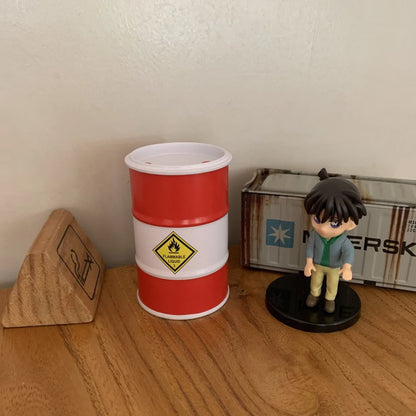 Iron Mini Oil Drum Model – Chemistry Car Desktop Decoration & Storage Box War Games Scene Toy for Boys