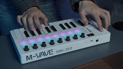 M-VAVE SMK-Ⅱ 25-Key MIDI Keyboard Controller – Bluetooth, 16 RGB Drum Pads, Semi-Weighted Dynamic Keybed