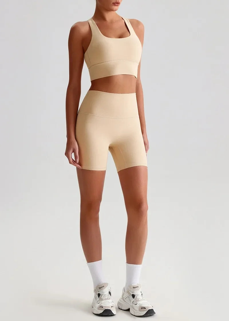 Women's Seamless Yoga Set — Quick-Dry Backless Bra & Booty-Lifting Shorts for Running, Gym & Fitness Workouts