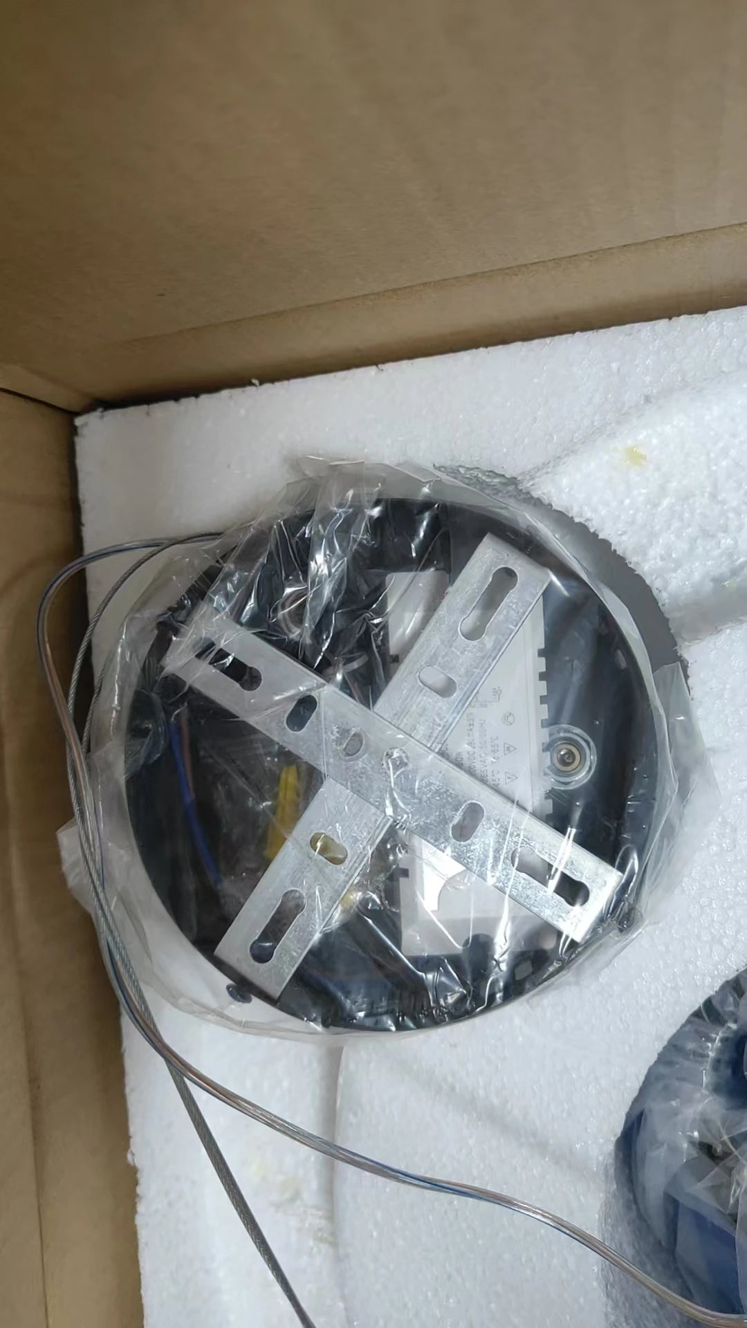 Acrylic Planet Pendant Lamp – Space Star Hanging Light for Living Room, Bedroom, Kitchen & Kids Room, E27 Bulb Compatible